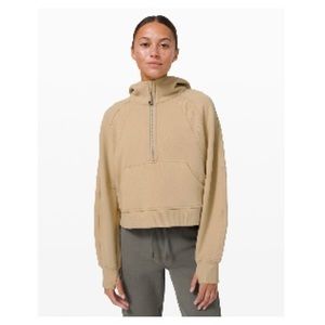 Lululemon Scuba oversized half zip in the color trench xs/s